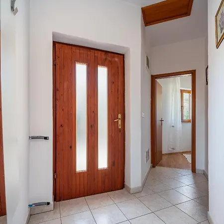 Apartman With A Swimming Pool Drenje, - 22992