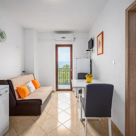 With A Swimming Pool Drenje, - 22992 Apartman