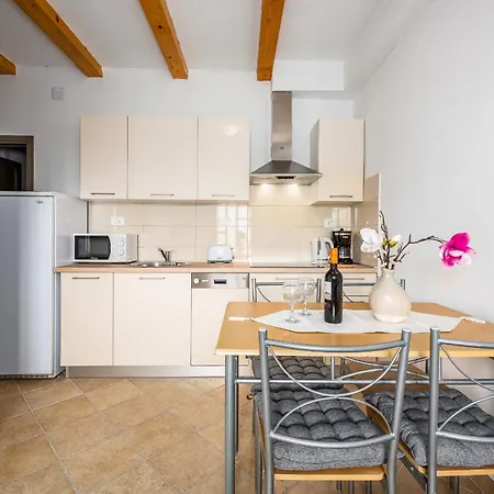 Family-friendly With Swimming Pool Drenje, - 22992 Appartement Labin (Istria)