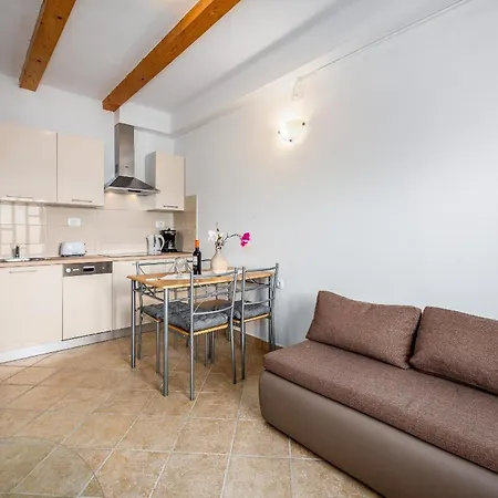 Appartement Family-friendly With Swimming Pool Drenje, - 22992 *
