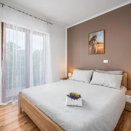 Family-friendly With Swimming Pool Drenje, - 22992 Appartement