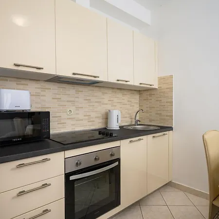 Appartement Family-friendly With Swimming Pool Drenje, - 22992 Labin (Istria)